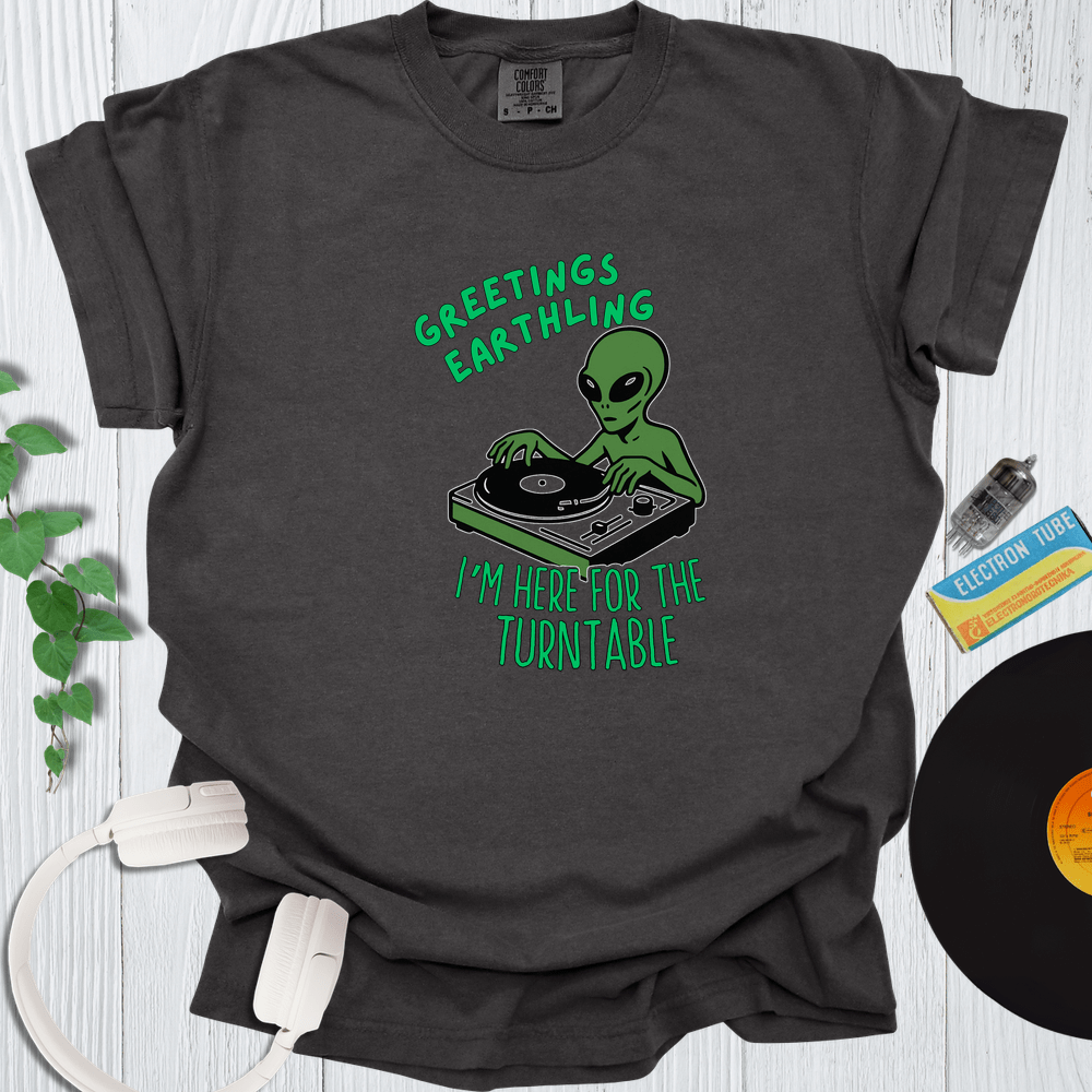 Printify T-Shirt Pepper / S Greetings Earthling